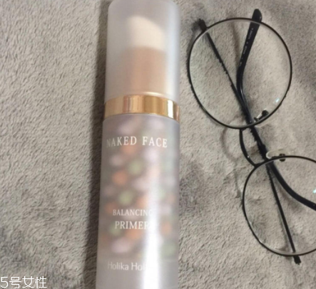 holika隔離霜好用嗎？性價比極高的干皮隔離霜