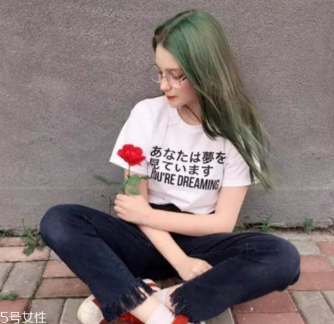 2022年最流行的染發(fā)色 2022顯白洋氣的發(fā)色 2022年最流行的染發(fā)色 2022顯白洋氣的發(fā)色