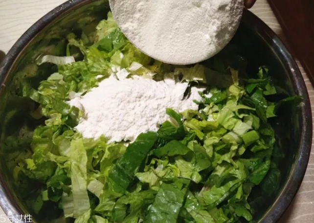 萵筍葉能蒸包子吃嗎？沒(méi)焯水會(huì)發(fā)苦