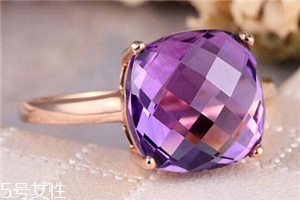 紫水晶戒指多少錢(qián)？普通款式兩百元左右