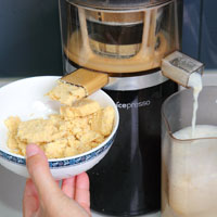 怎么用黃豆做豆?jié){、豆腐、豆腐腦