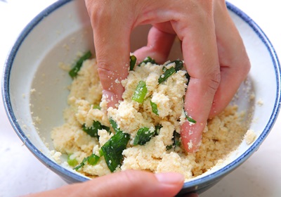 怎么用黃豆做豆?jié){、豆腐、豆腐腦