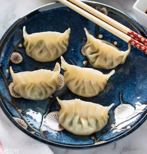 餃子餡用豬的哪塊肉好？前腿肉是餃子餡首選