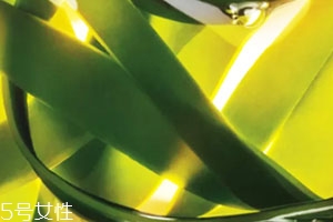 曲酸可以白天用嗎？曲酸可以和vc一起用嗎