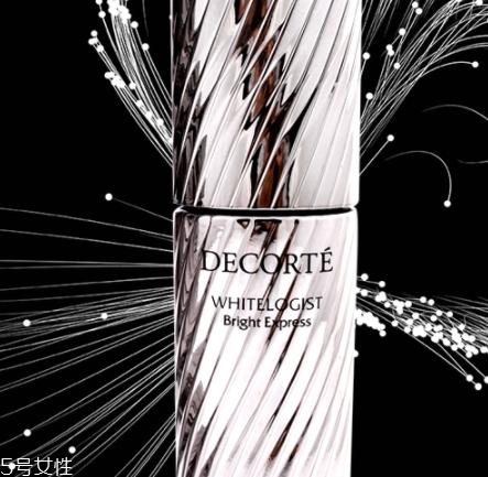 曲酸可以白天用嗎？曲酸可以和vc一起用嗎