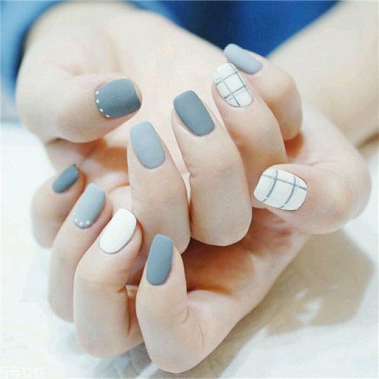 2018最流行的磨砂美甲新款式 磨砂美甲的最新火爆款式圖片 2018最流行的磨砂美甲新款式 磨砂美甲的最新火爆款式圖片
