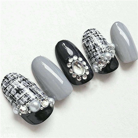 2022日系美甲圖片 你熱愛的美甲可能是毀甲 2022日系美甲圖片 你熱愛的美甲可能是毀甲