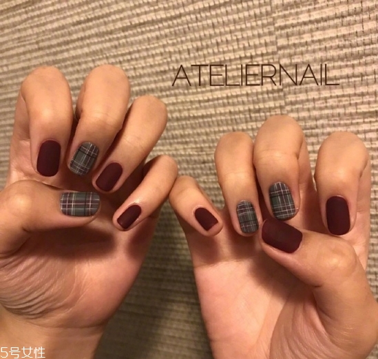 2018最流行的磨砂美甲新款式 磨砂美甲的最新火爆款式圖片 2018最流行的磨砂美甲新款式 磨砂美甲的最新火爆款式圖片