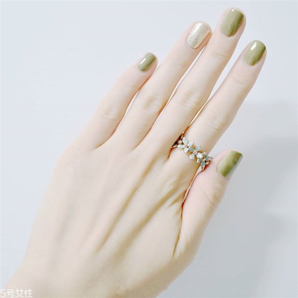 2022春天適合什么顏色美甲 純色系列顯手白的美甲圖片 2022春天適合什么顏色美甲 純色系列顯手白的美甲圖片