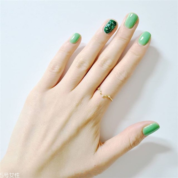 2022春天適合什么顏色美甲 純色系列顯手白的美甲圖片 2022春天適合什么顏色美甲 純色系列顯手白的美甲圖片