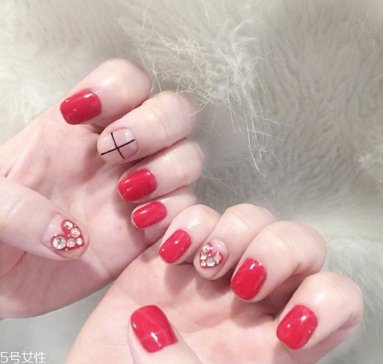2022最流行的美甲什么顏色 2022簡(jiǎn)約大氣的美甲圖片 2022最流行的美甲什么顏色 2022簡(jiǎn)約大氣的美甲圖片