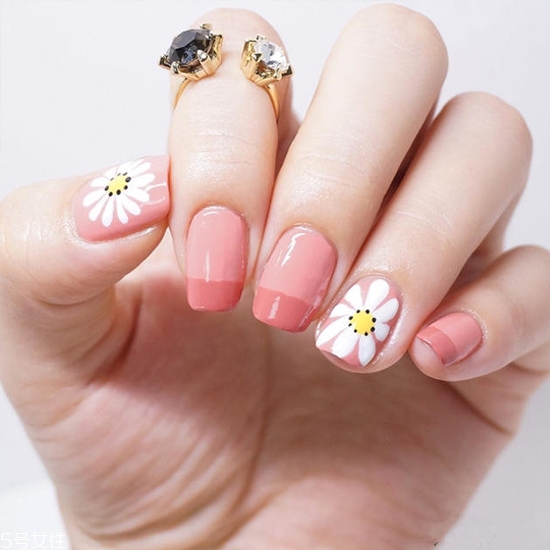 粉色美甲圖片2022款式 仙女軟妹必備 粉色美甲圖片2022款式 仙女軟妹必備