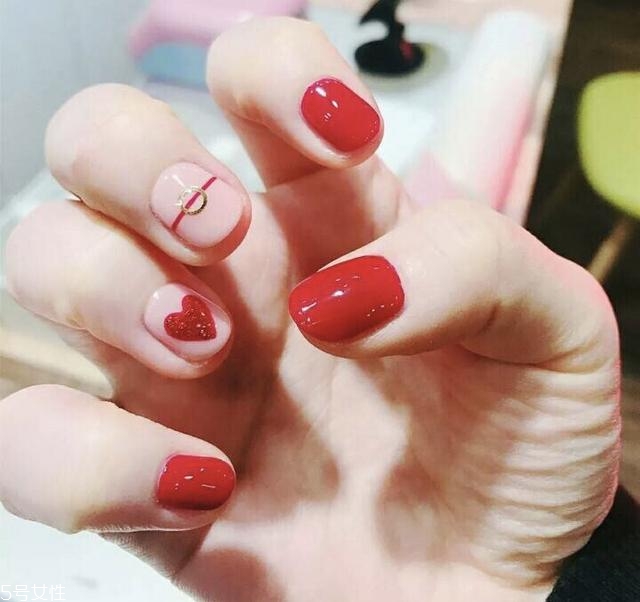 粉色美甲圖片2022款式 仙女軟妹必備 粉色美甲圖片2022款式 仙女軟妹必備