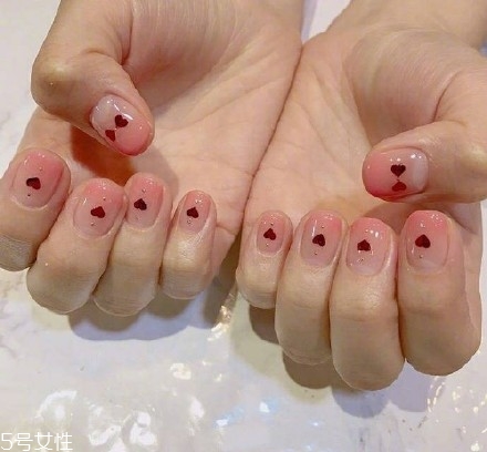 粉色美甲圖片2022款式 仙女軟妹必備 粉色美甲圖片2022款式 仙女軟妹必備
