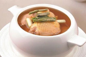 石斛可以和雞煲湯嗎 極具有滋補(bǔ)功效 石斛可以和雞煲湯嗎 極具有滋補(bǔ)功效