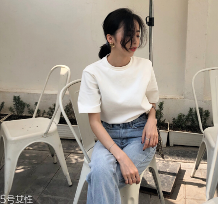 牛仔褲洗完怎么掛？牛仔褲的晾曬方法