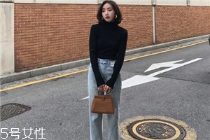 牛仔褲小腿太緊怎么辦？多穿穿就松了