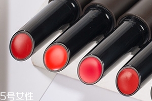 得鮮按壓口紅怎么分辨真假 5張圖看出假貨 得鮮按壓口紅怎么分辨真假 5張圖看出假貨