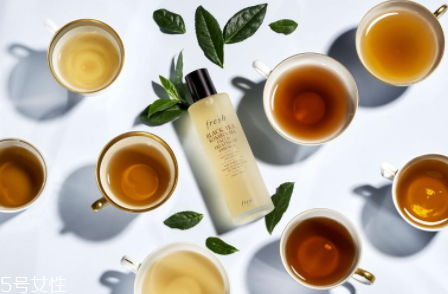 fresh紅茶精華用法 爽膚水之后使用即可 fresh紅茶精華用法 爽膚水之后使用即可