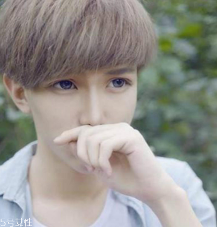 男士怎么樣設(shè)計發(fā)型好看？4款帥氣穩(wěn)重發(fā)型