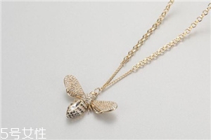 施華洛世奇小蜜蜂項(xiàng)鏈多少錢？