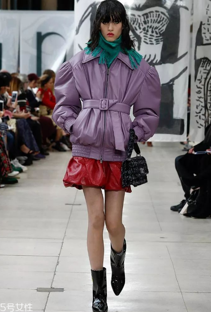 miumiu2018秋冬系列好看嗎_有哪些款式？