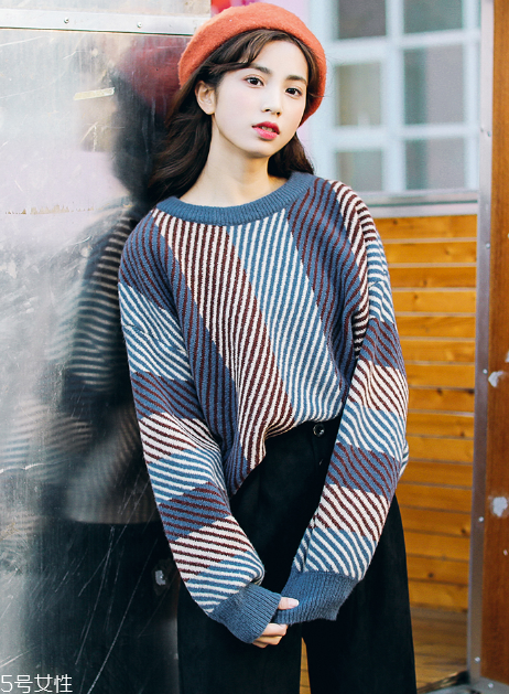 怎樣挑選適合自己的毛衣？清楚認(rèn)識(shí)自己的身材