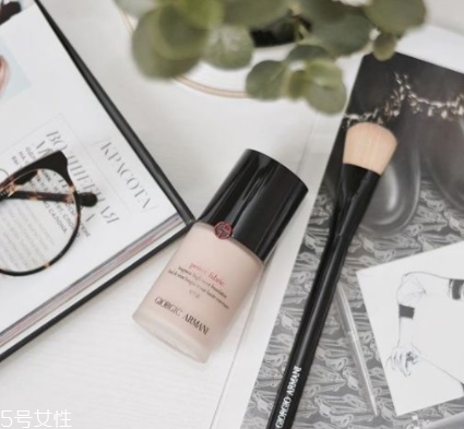 阿瑪尼權(quán)利粉底液色號 遮瑕度感人的粉底液 阿瑪尼權(quán)利粉底液色號 遮瑕度感人的粉底液