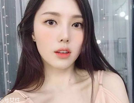 李圣經同款美瞳是什么牌子 天生瞳孔自帶琥珀色 李圣經同款美瞳是什么牌子 天生瞳孔自帶琥珀色