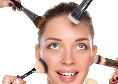 韓式裸妝化妝步驟圖解 上班族女性淡妝的畫法 韓式裸妝化妝步驟圖解 上班族女性淡妝的畫法