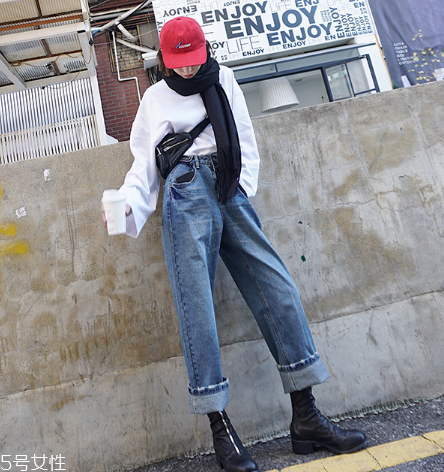 牛仔褲穿穿會(huì)變松嗎？牛仔褲都是有彈性的