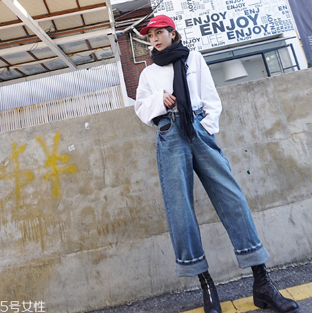 牛仔褲穿著掉色怎么辦？輕度掉色是正常的