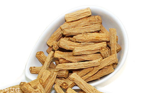 黨參什么時(shí)候吃最好 早晨九點(diǎn)前服用最佳 黨參什么時(shí)候吃最好 早晨九點(diǎn)前服用最佳