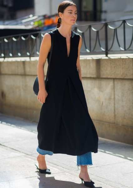 v口鞋怎么搭配？女人味十足的穿搭