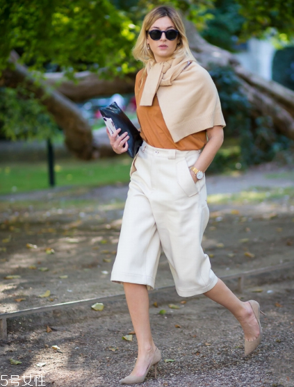 裸色高跟鞋怎么搭配？讓你優(yōu)雅又時髦