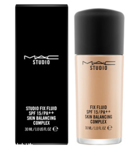 BB霜和粉底液的區(qū)別 彩妝達(dá)人很少用BB霜 BB霜和粉底液的區(qū)別 彩妝達(dá)人很少用BB霜