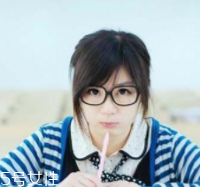 戴眼鏡好看還是不戴眼鏡好看？寬眼距戴眼鏡很精致