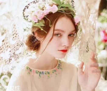 毛孔大黑頭多怎么辦？4款產(chǎn)品讓你無懼毛孔問題