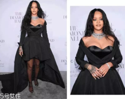 復(fù)古卷發(fā)什么顏色好看？小卷發(fā)黑色顯老