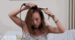 復(fù)古卷發(fā)什么顏色好看？小卷發(fā)黑色顯老