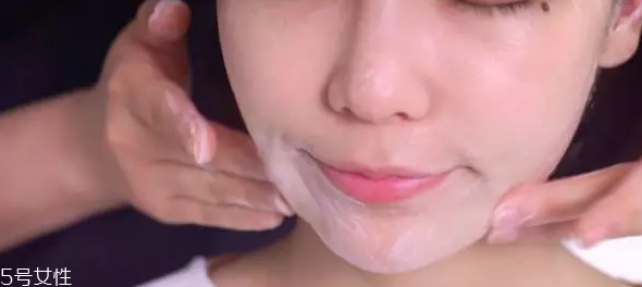 草莓鼻用什么產(chǎn)品最有效？4款產(chǎn)品讓鼻頭亮麗潔凈