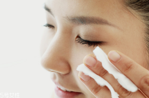 防水睫毛膏用什么卸妝 防水睫毛膏怎么洗掉 防水睫毛膏用什么卸妝 防水睫毛膏怎么洗掉