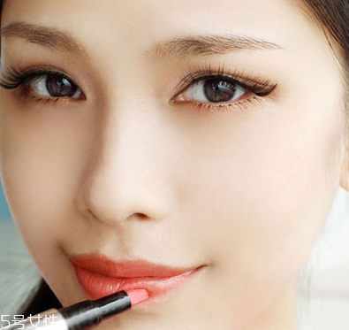 韓式裸妝化妝步驟圖解 上班族女性淡妝的畫法 韓式裸妝化妝步驟圖解 上班族女性淡妝的畫法