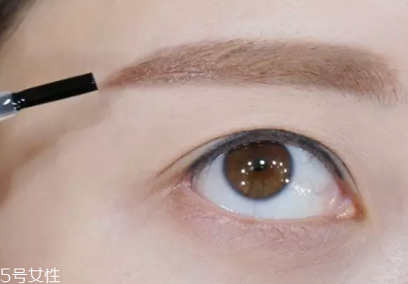 眉毛短怎么變長(zhǎng)？畫(huà)眉大法拯救短眉星人