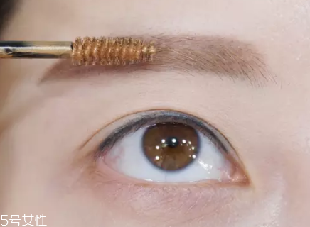 眉毛短怎么變長(zhǎng)？畫(huà)眉大法拯救短眉星人