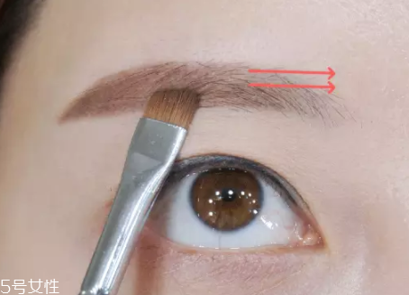 眉毛短怎么變長(zhǎng)？畫(huà)眉大法拯救短眉星人