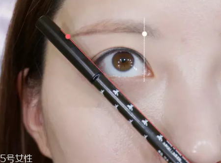 眉毛短怎么變長(zhǎng)？畫(huà)眉大法拯救短眉星人