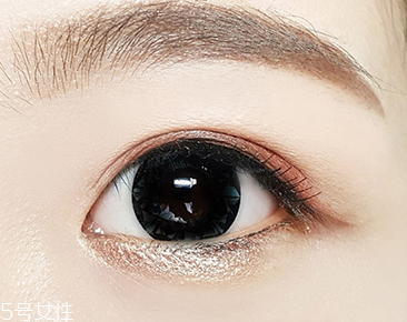 臥蠶筆什么顏色最自然？pony力薦魅惑金色