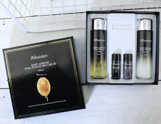 jm蜂蜜水乳套盒怎么樣？jmsolution推出水乳了