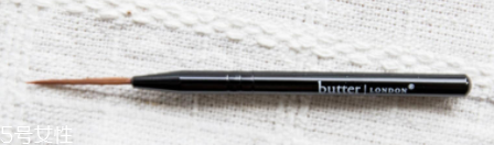 怎么自己在家美甲？4個(gè)步驟打造創(chuàng)意美甲